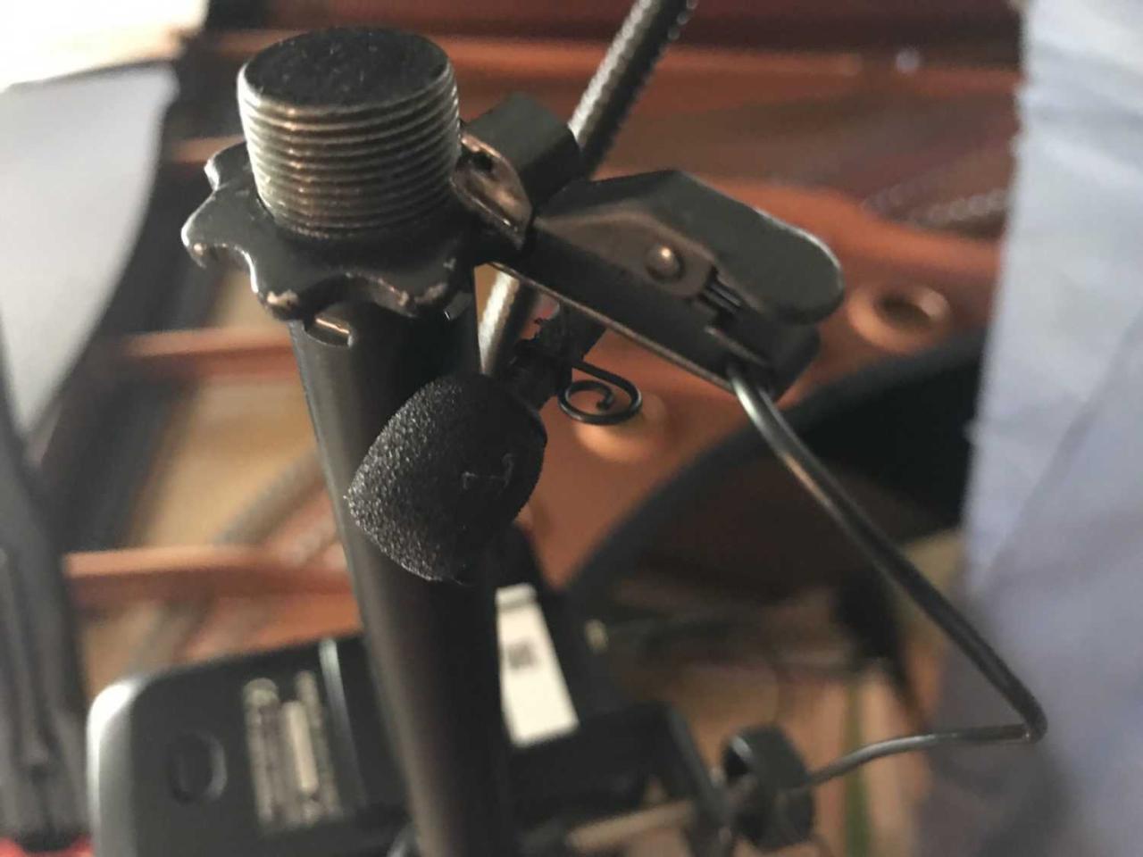 5 Reasons to Use a Lavalier Microphone (You didn’t know)